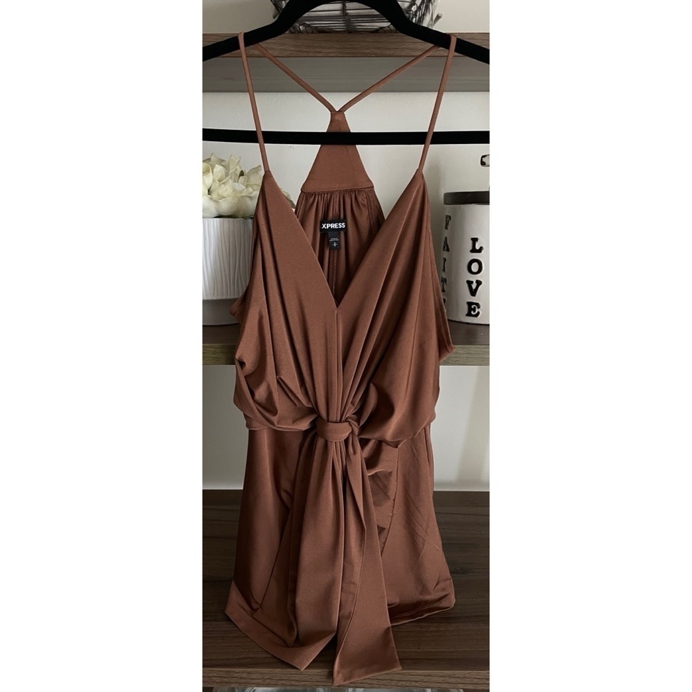 Gorgeous Express Brown Tie-front blouse, Size Small